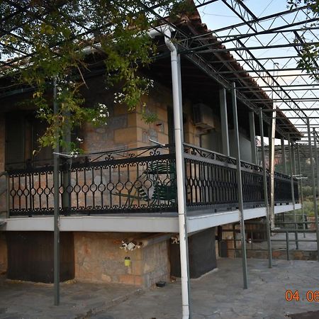Ouranias Studios Kardamyli Exterior foto